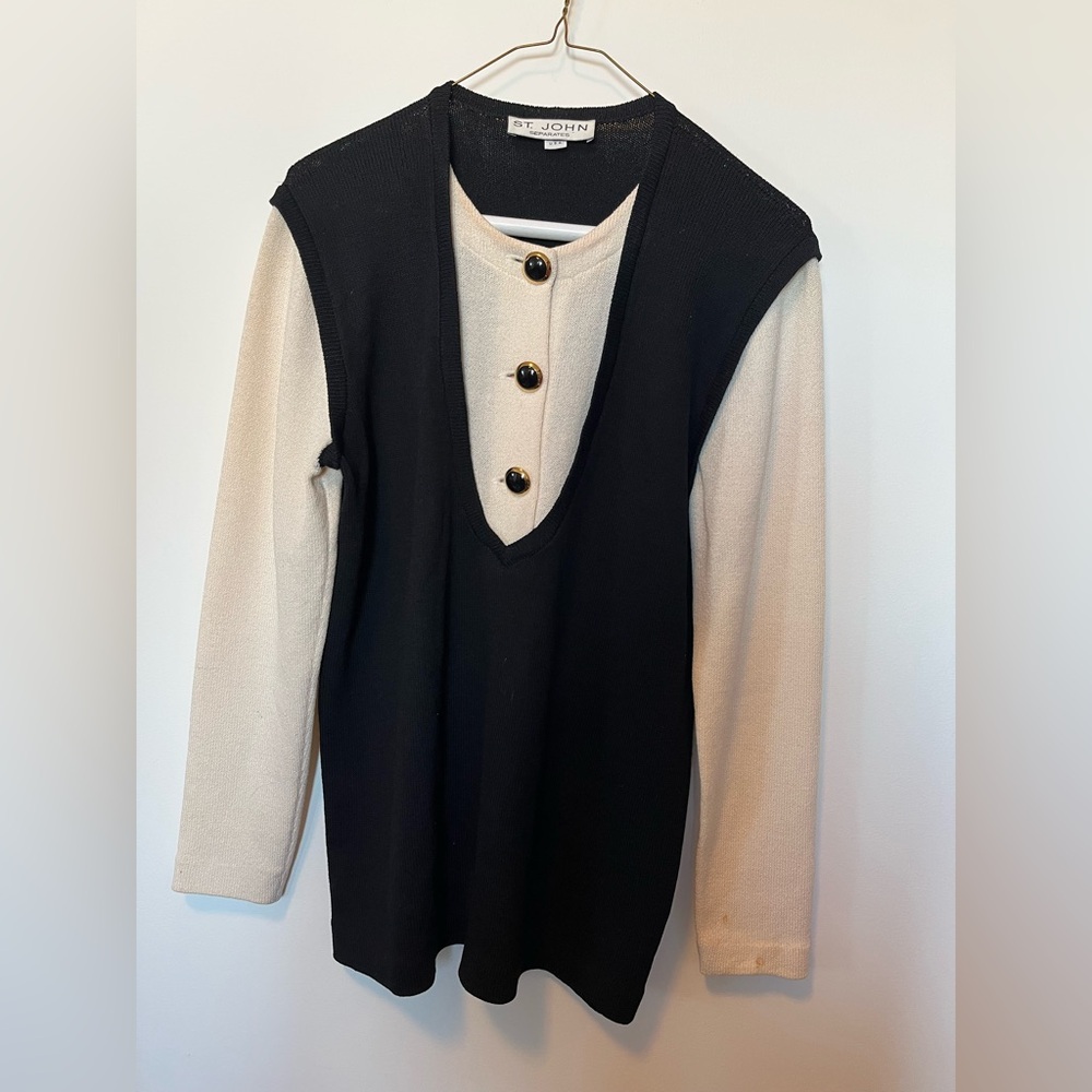 St. John Black and Cream Two Toned Sweater Santana knit Sz S